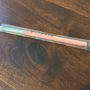 🔥3 for $10🔥 Latrice LR140 Tapered Blending Brush in Pink new